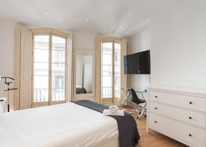 Urbe10 Plaza De La Constitucion 1 Bedroom Apartment
