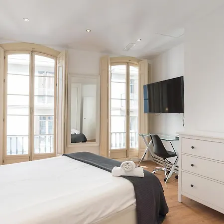 Urbe10 Plaza De La Constitucion 1 Bedroom Apartment Malaga Zewnętrze zdjęcie
