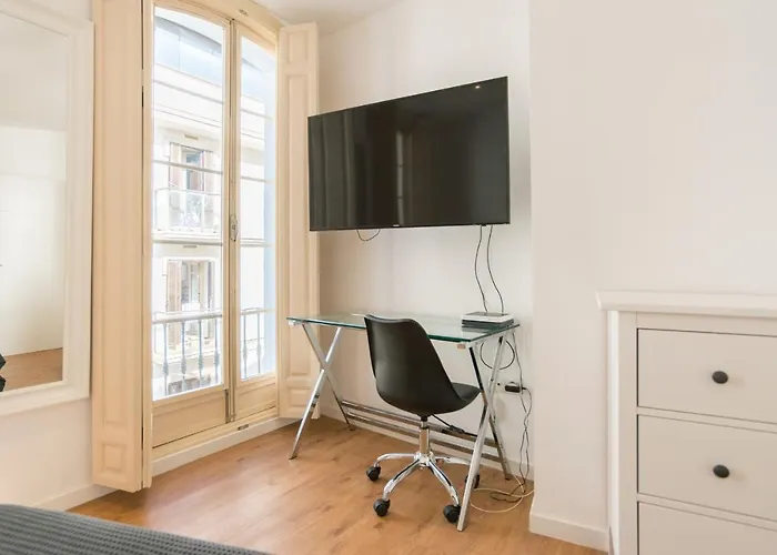 Urbe10 Plaza De La Constitucion 1 Bedroom Apartment